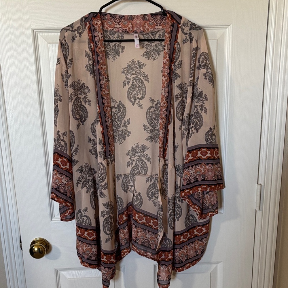 Xhilaration Floral Print Kimono